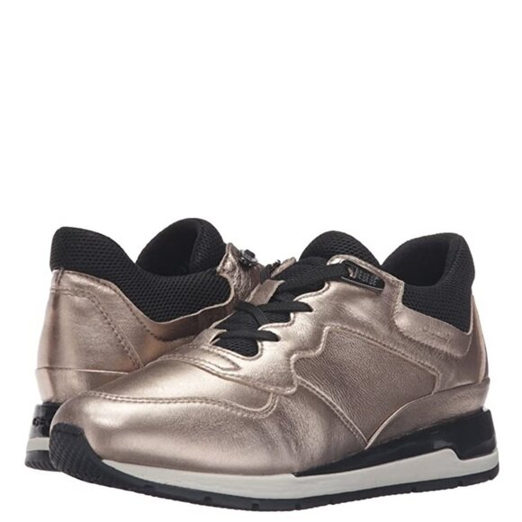 Geox Women's Shahira Walking Shoe - Picture 2 of 13